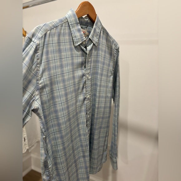 Faherty Brand Movement Button Down - Picture 1 of 2